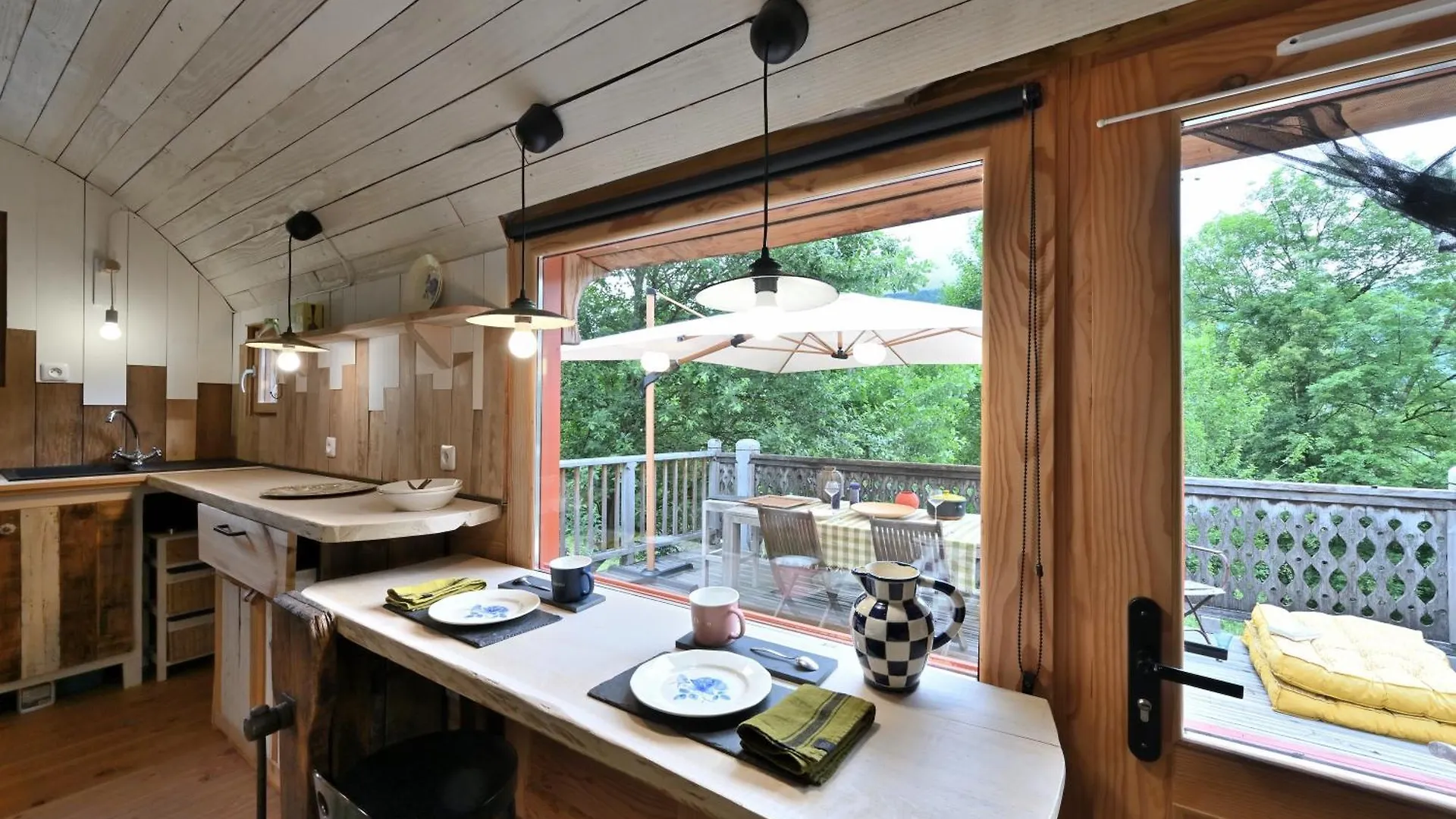 Hébergement de vacances Villa Roulotte Appoline à Arrien-en-Bethmale